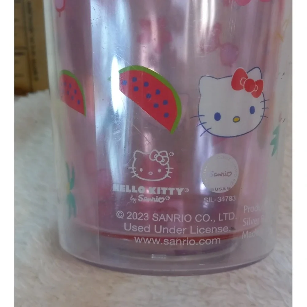 Hello Kitty 24 oz BY SAMRIO Tumbler with Lid Sanrio RED SIL-34783 LICENSE